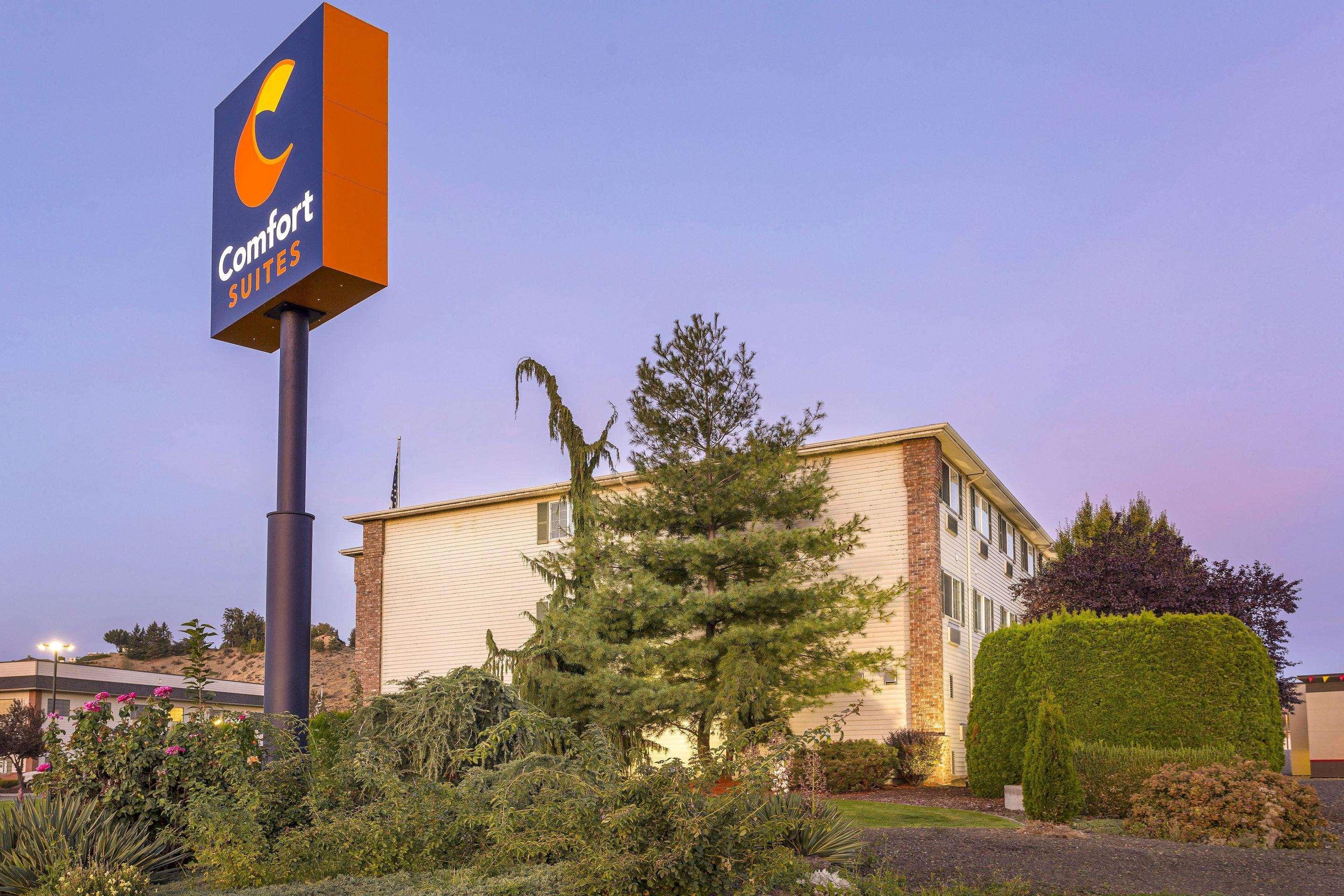 Comfort Suites Yakima Exterior photo