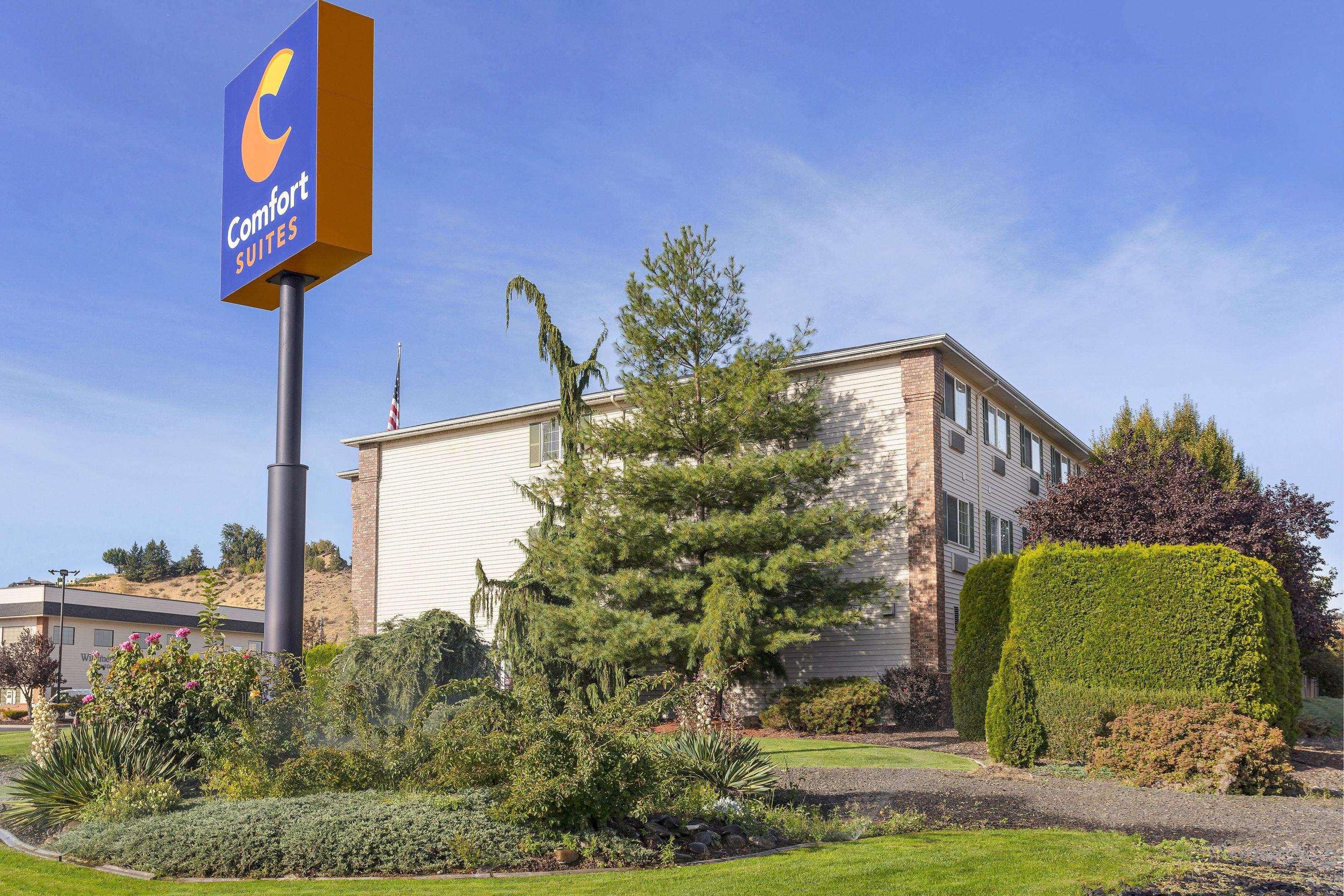 Comfort Suites Yakima Exterior photo