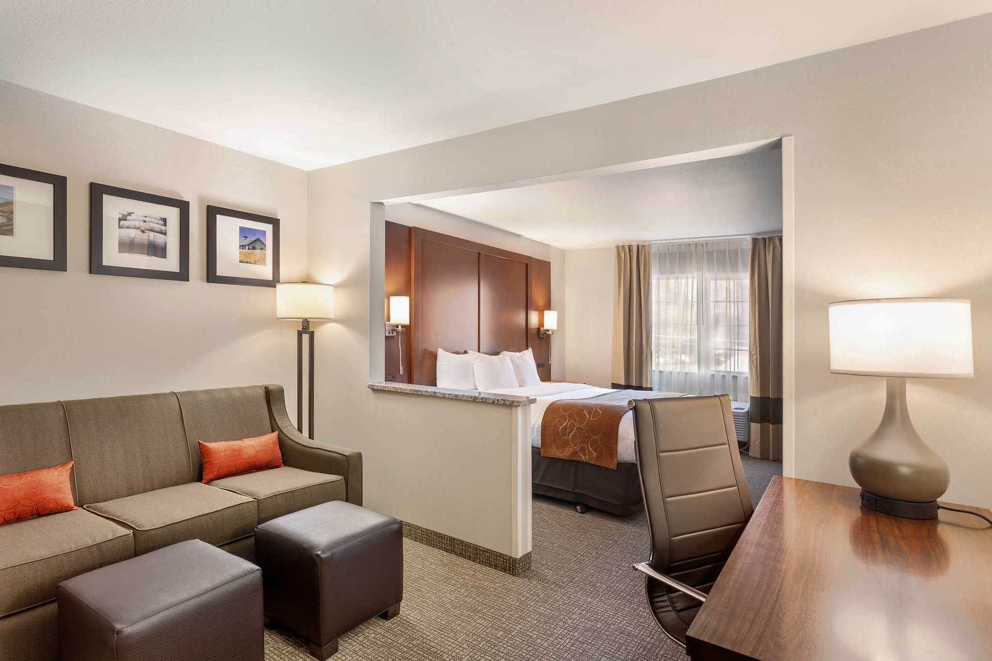 Comfort Suites Yakima Room photo