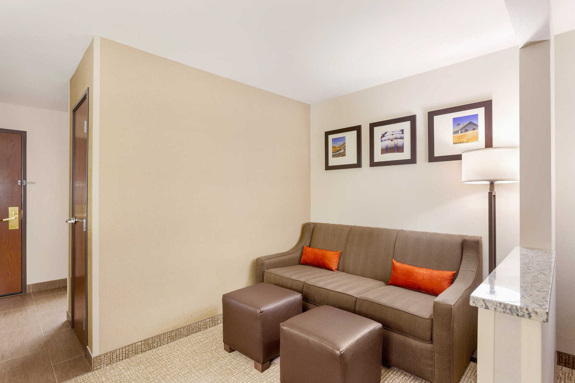 Comfort Suites Yakima Room photo